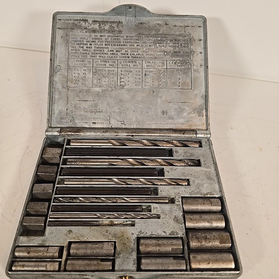 Ridgid Lone Rip Screw Extractors Set No. 10 Original Metal Case See Photos