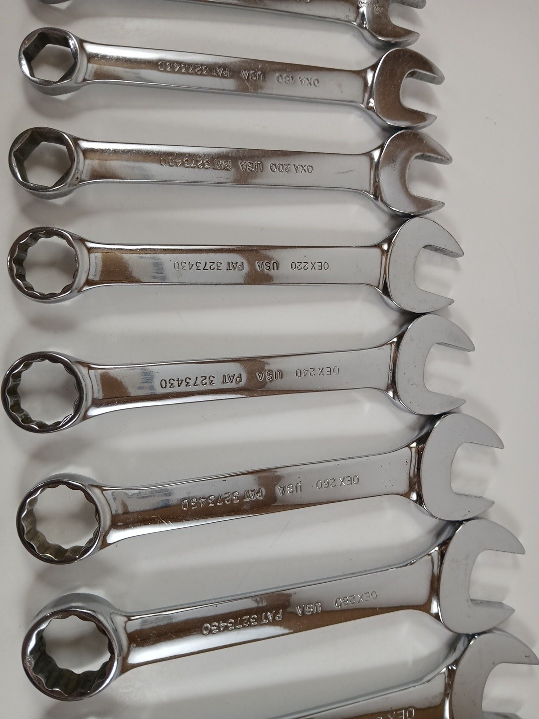 Snap On 13 PC SAE Wrench Set 1/4″ – 5/8″ OXA Offset And 11/16″ – 1″ OEX Stubby