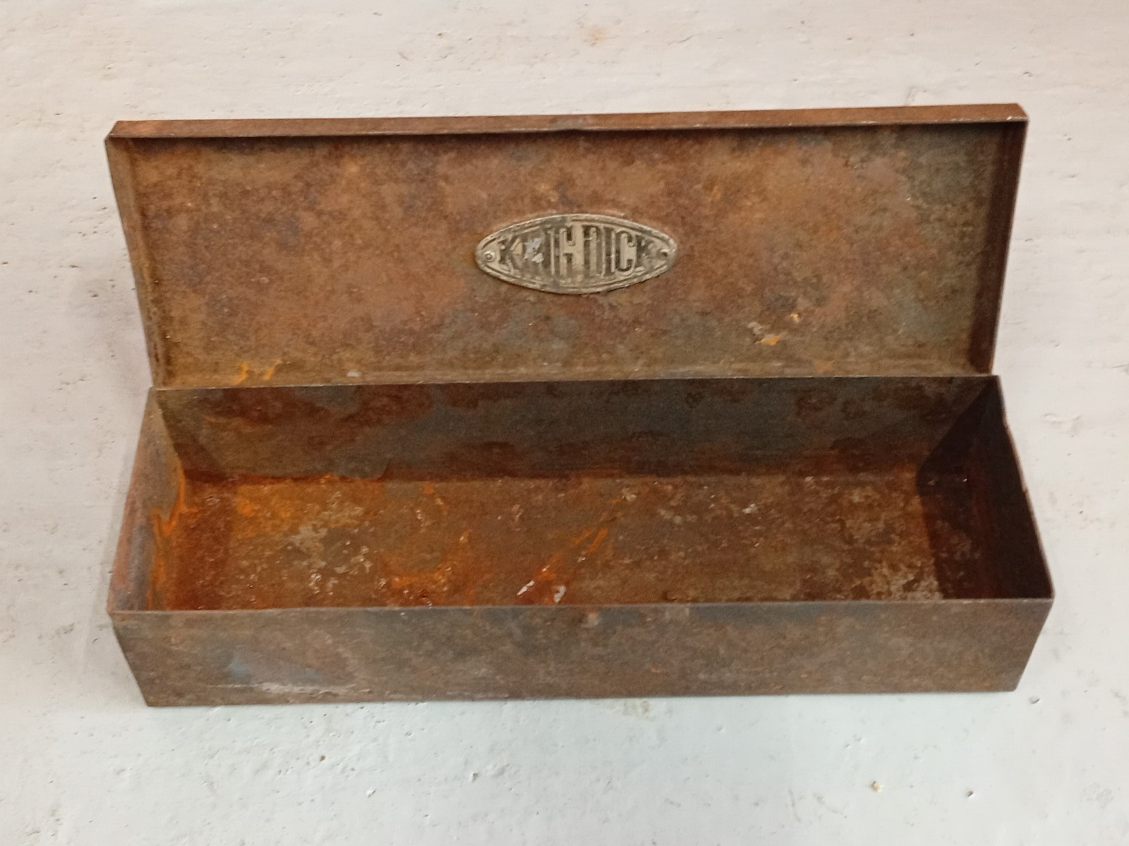 Vintage KING DICK, Socket Box For Restoration, W21.5 x D7 x H4.5 CM Approximate