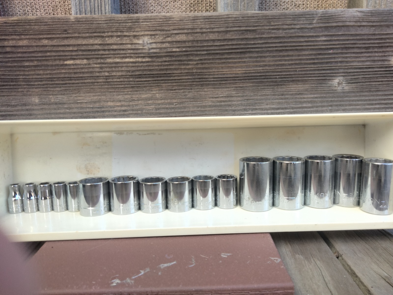 Vtg 1980’s Craftsman USA 16pc Metric 5-19mm Socket Set – 1/4″, 3/8″, 1/2″ Drives