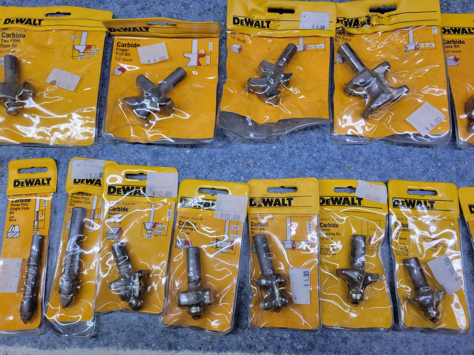 Dewalt USA NOS 22-Piece 3/8″ and 1/2″ Shank High Quality Carbide Router Bit Lot