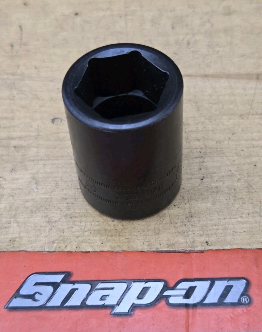 Snap On IMM230 – 1/2″ Drive 23mm Shallow 6Pt Impact Socket NOS