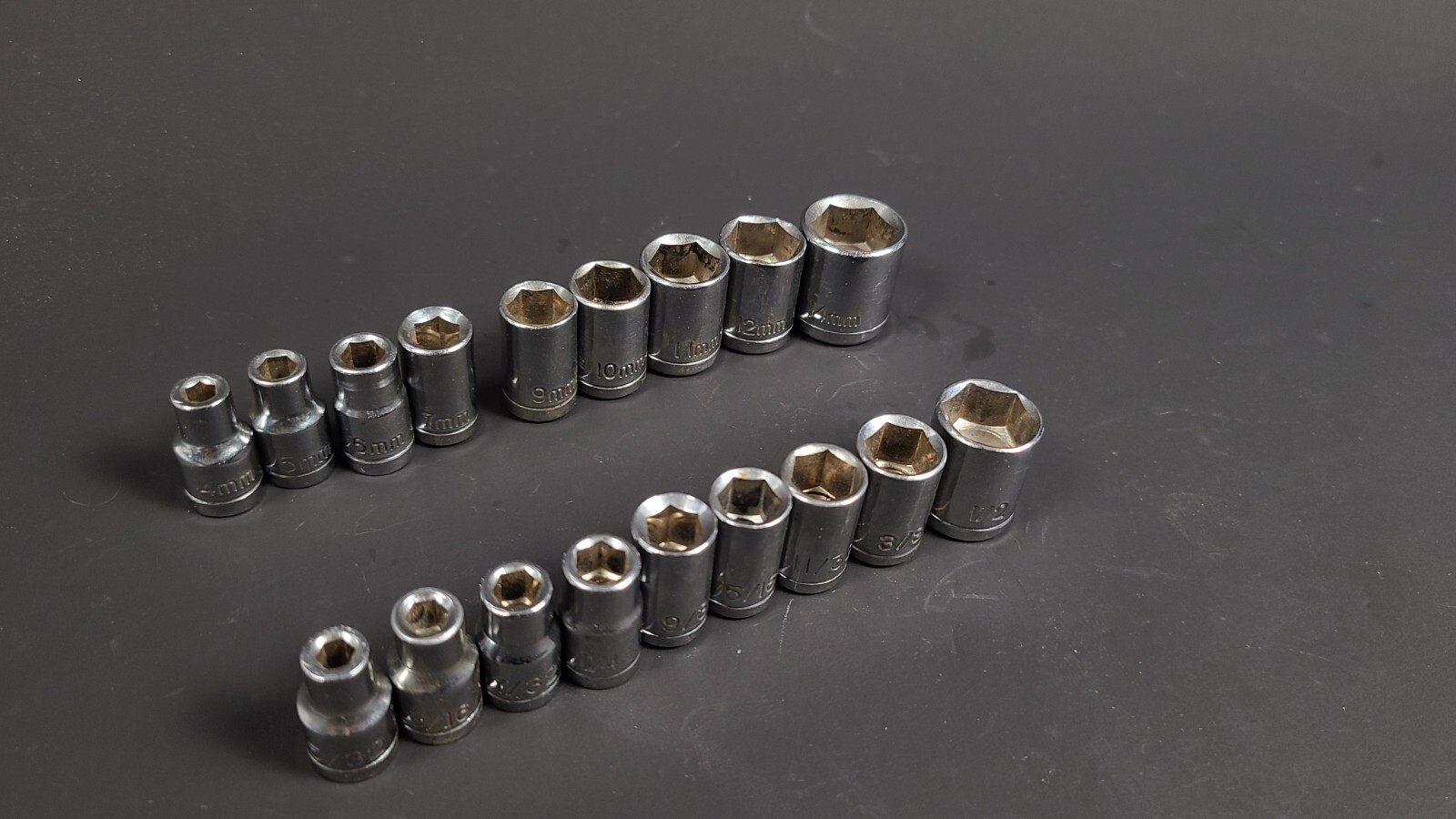 Lot Of 18 1/4” Drive 6 Point Sockets Various Sizes