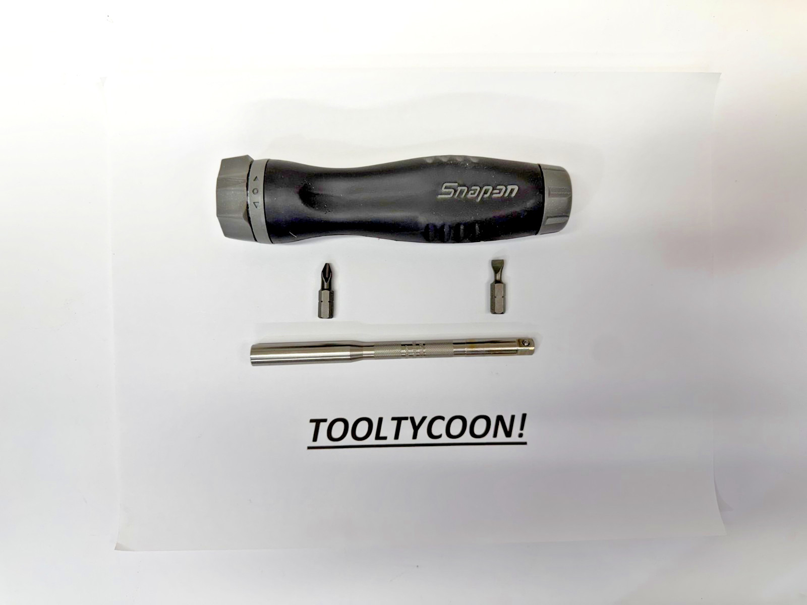 Snap-on Tools NEW GREY (DT) Soft Grip Ratcheting Screwdriver w/Bits SGDMRC44BDT