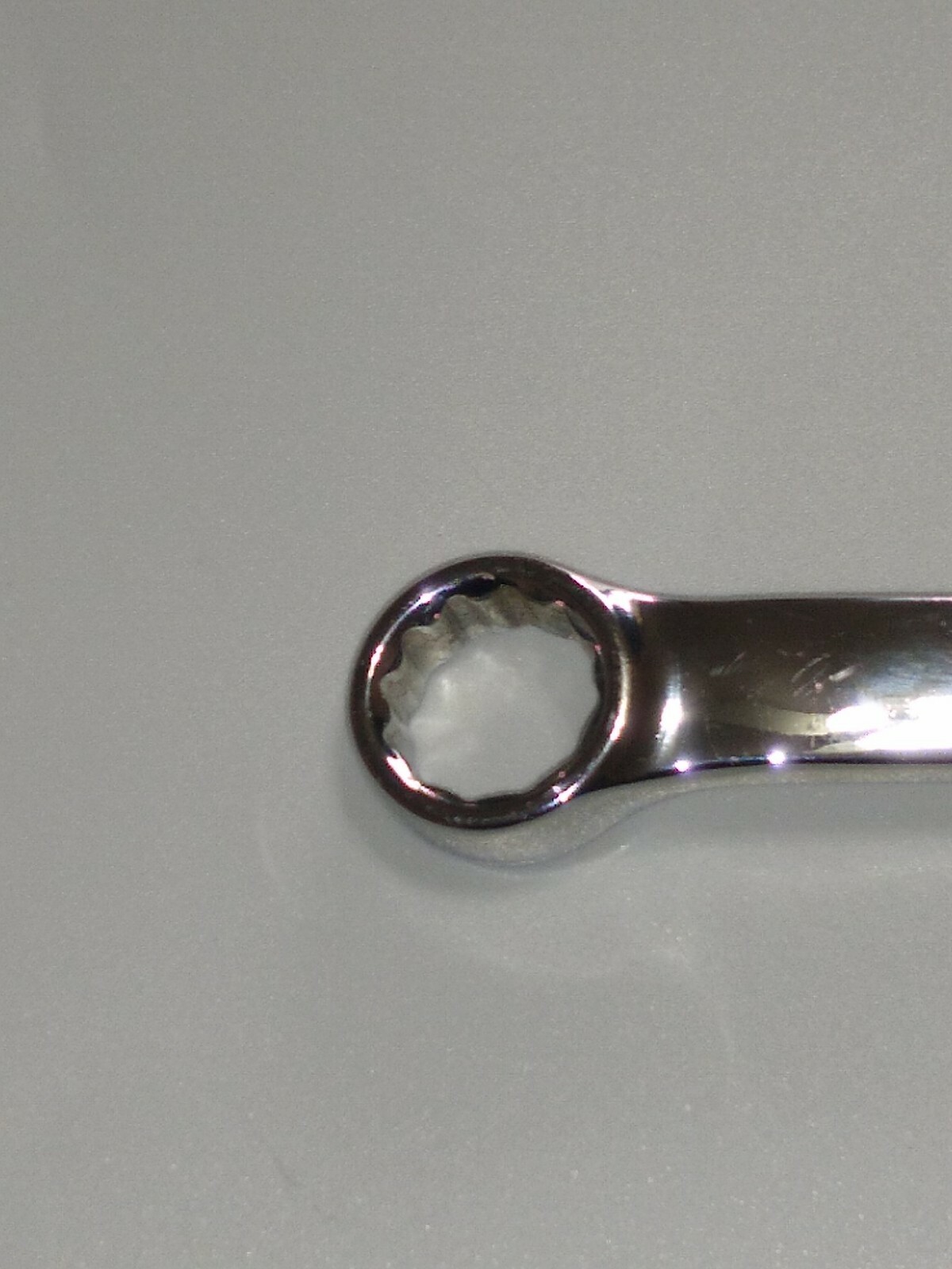 Blue Point BLPCWM16B, 16mm Combination Wrench, 9.1″ Long, 12 Pt. *GLOSS FINISH*