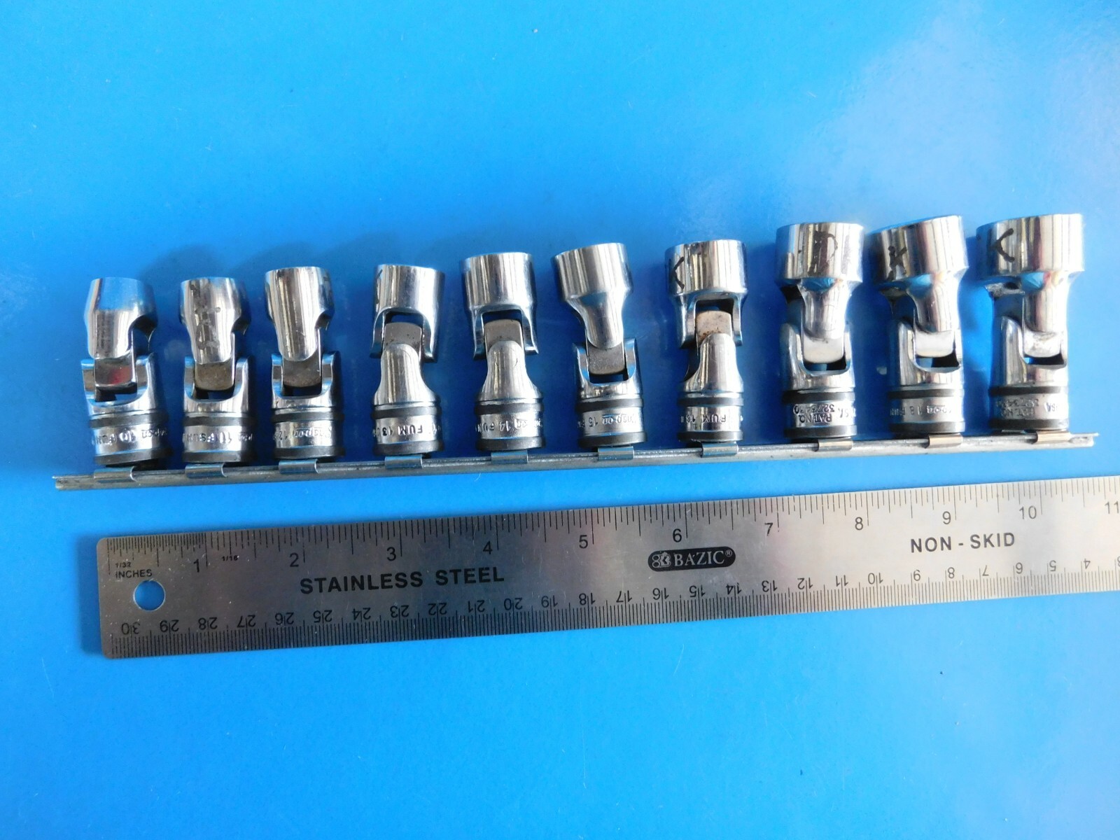 USED, SNAP ON 3/8 IN. DR. (10,11,12,13,14,15,16,17,18,&19 MM.) UNIVERSAL SOCKETS