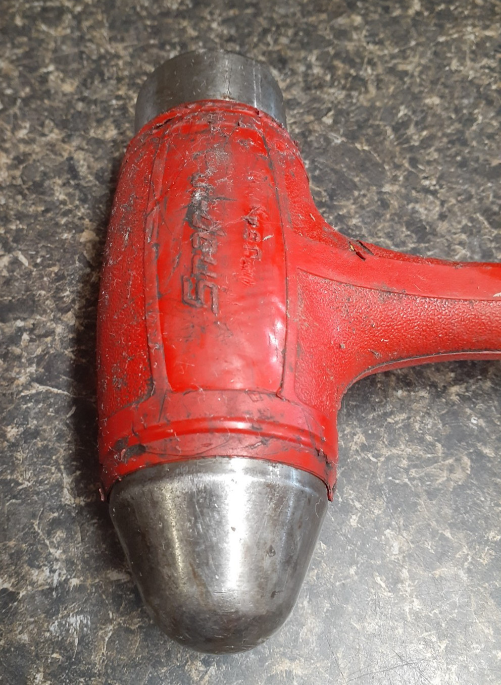 (RI4) Snap-on Tools HBBD32 32oz Ball Peen Dead Blow Hammer With Soft Grip (Red)