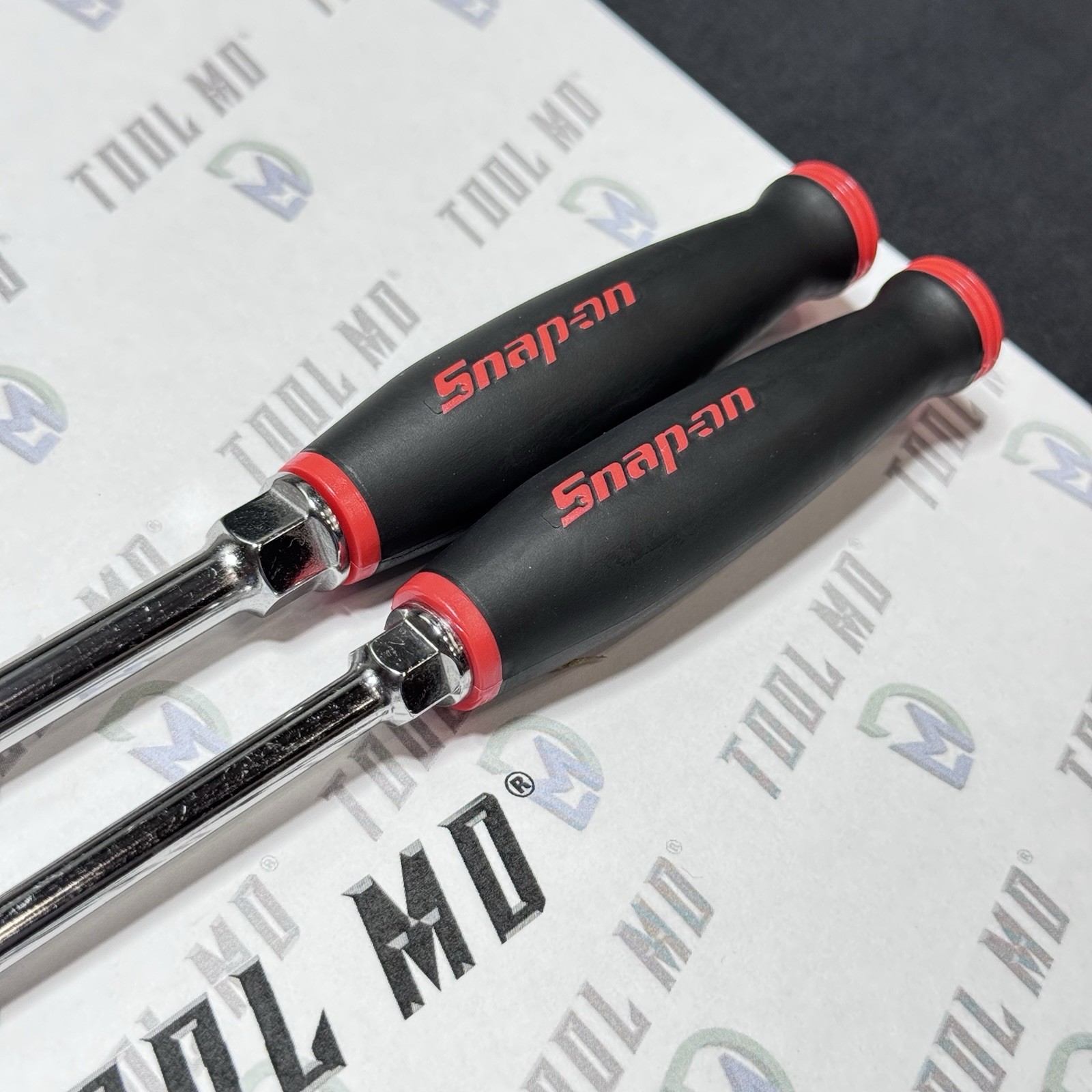 Snap-on Tools NEW 2pc CUSTOM 9-1/2″ Length RED Ratchet Handle Screwdriver Set