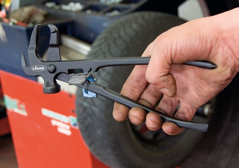 Vigor V1657 Balancing Weight Pliers