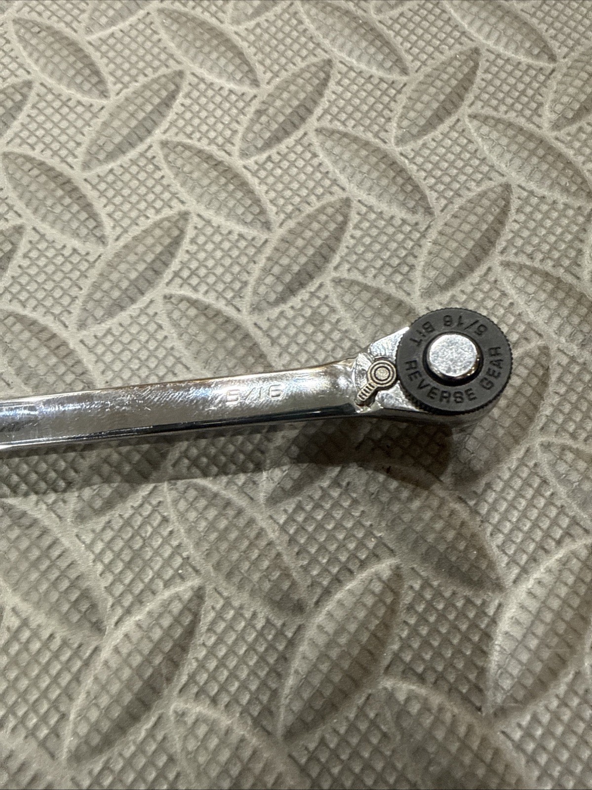 VIM Tools HBR8 8″ Long 1/4″ & 5/16″ Hex Bit Ratchet Tool with 1/4″ Adapter