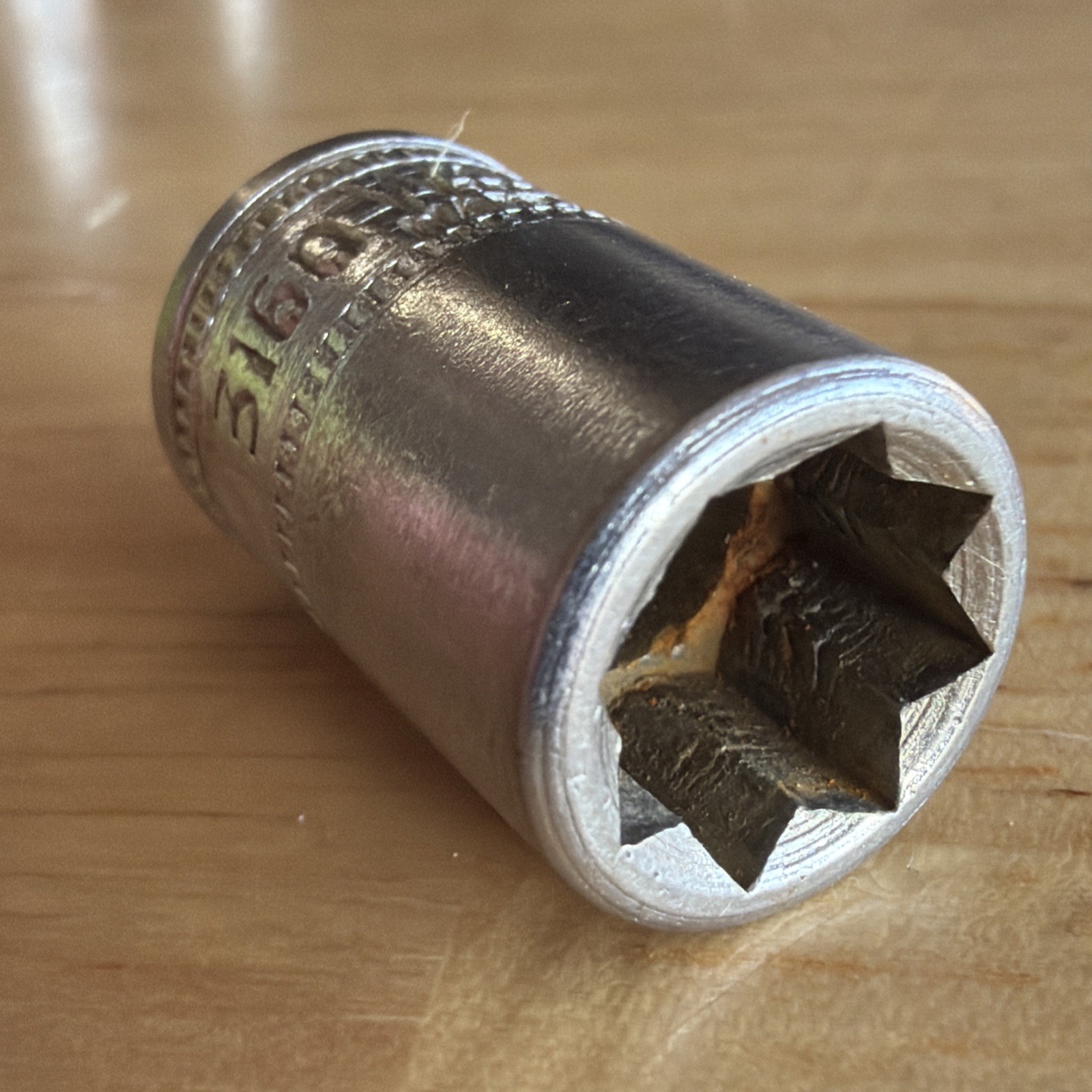 Walden Worcester 5/16″ Shallow Socket 1/4″ Drive 8 Point Double Square 3160 USA