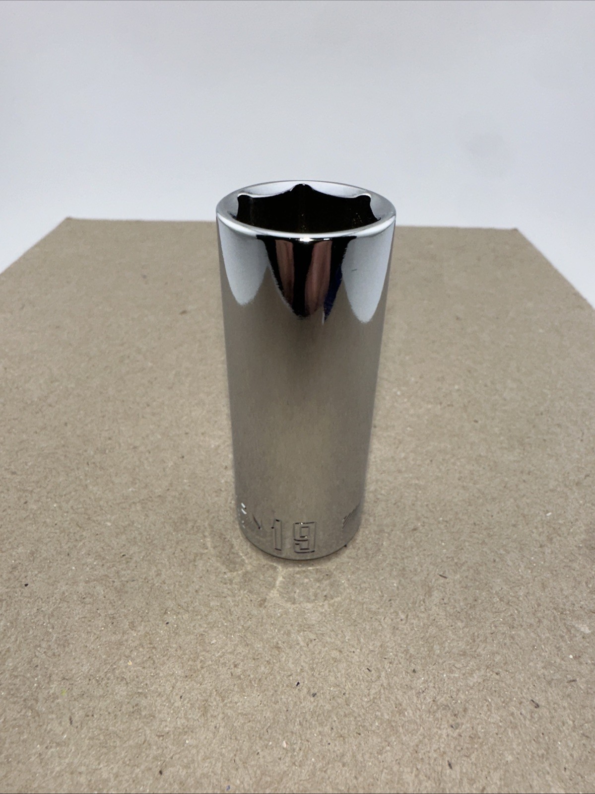 Craftsman CMMT #44436 19mm Deep Socket 6 Point 3/8″ Drive. 269