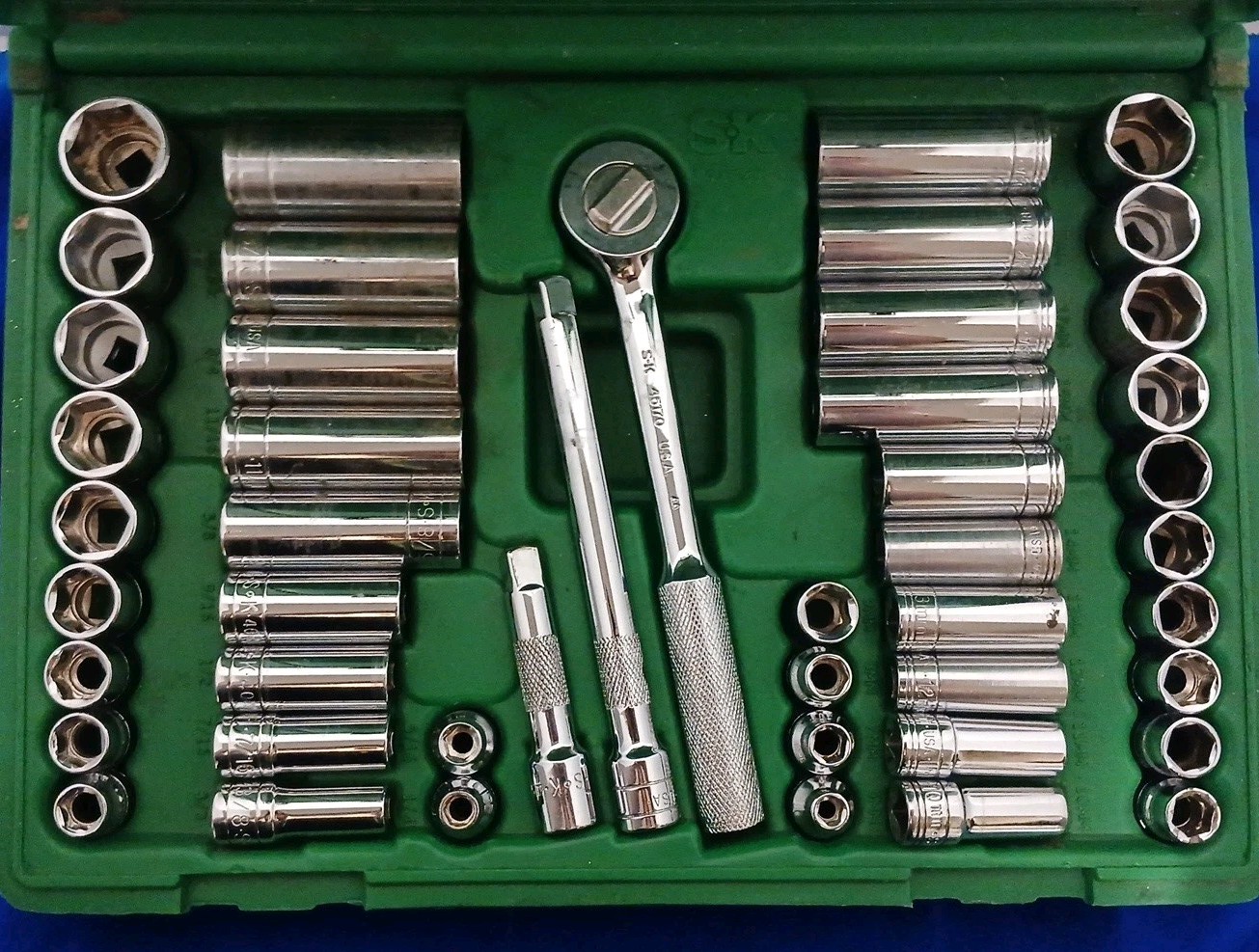 SK Tools USA 94547 Standard & Metric 3/8″ Drive 47pc Socket Set