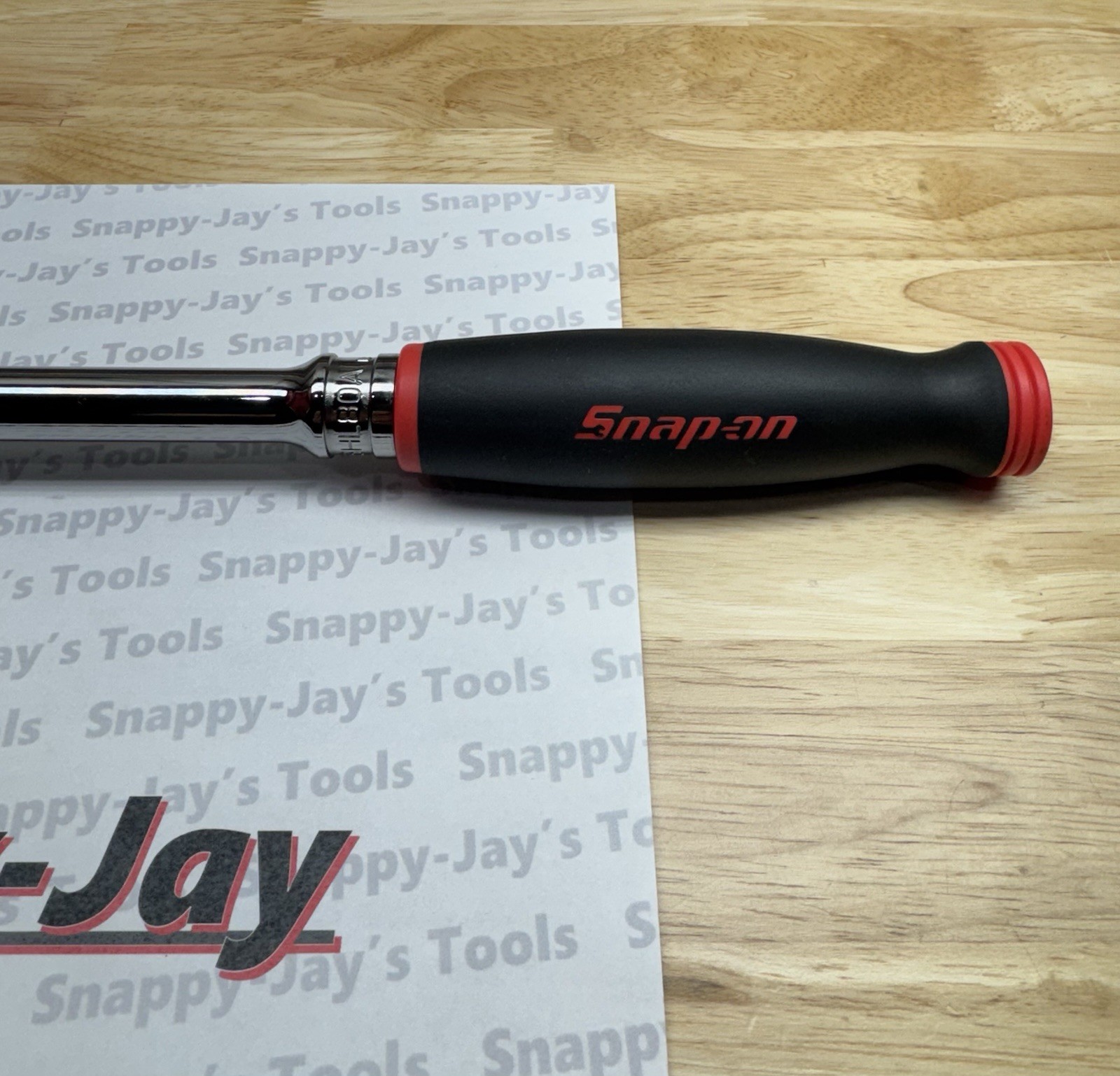 Snap-on Tools USA NEW RED 1/2″ Drive Soft Grip Long Handle Ratchet SHL80A
