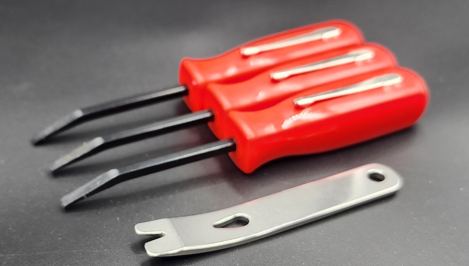 🔴🔧 Red Pocket Prybar Combo + Keychain Tool – Versatile EDC Set! 🗝️🛠️
