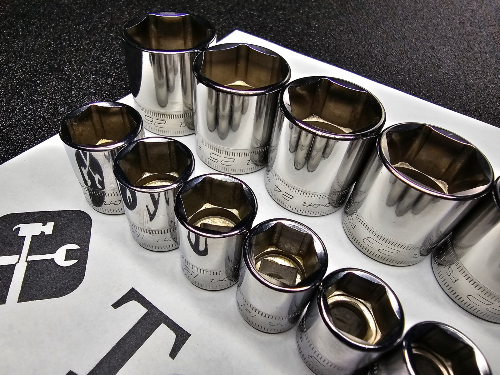 Snap-on Tools NEW 21pc 3/8 Drive METRIC Shallow 6-Point BONUS Socket Set 212FSMY