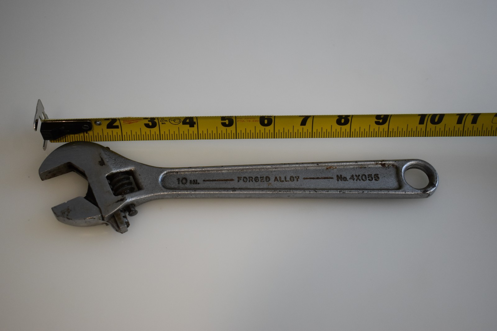 Dayton Tools 4X055 10″ Adjustable Wrench Locking Button Vintage USA