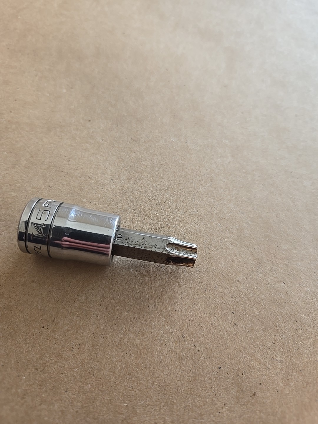 Snap On 3/8″ Drive T45 Chrome Torx Bit Driver Socket FTX45E