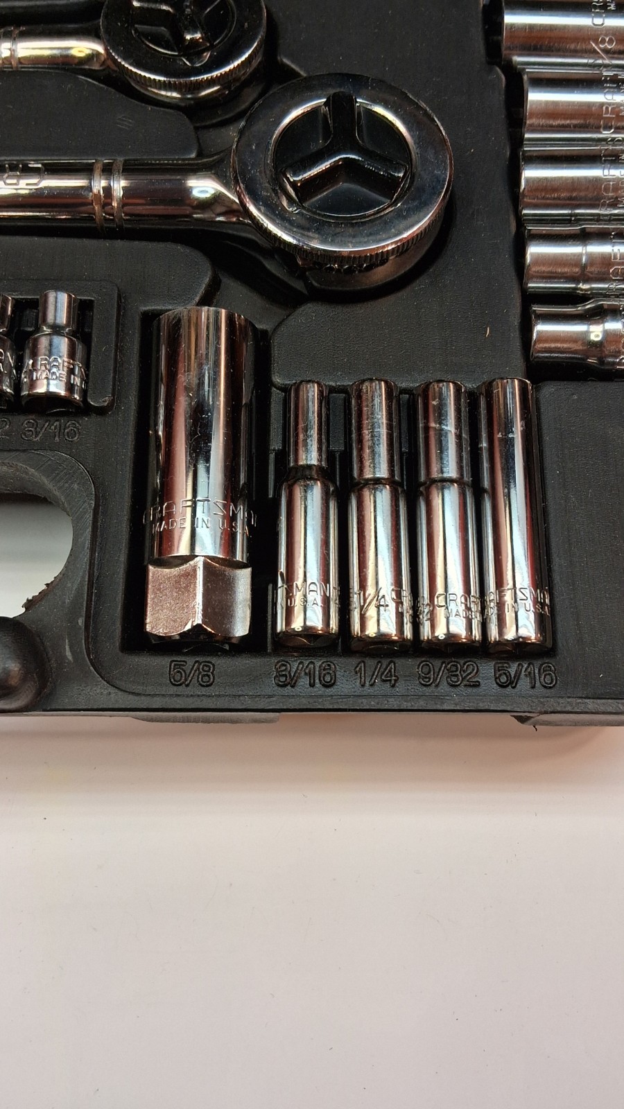 VTG CRAFTSMAN 82PC EE SERIES 1/4″,3/8″, & 1/2″ DRIVE METRIC/SAE SOCKET SET
