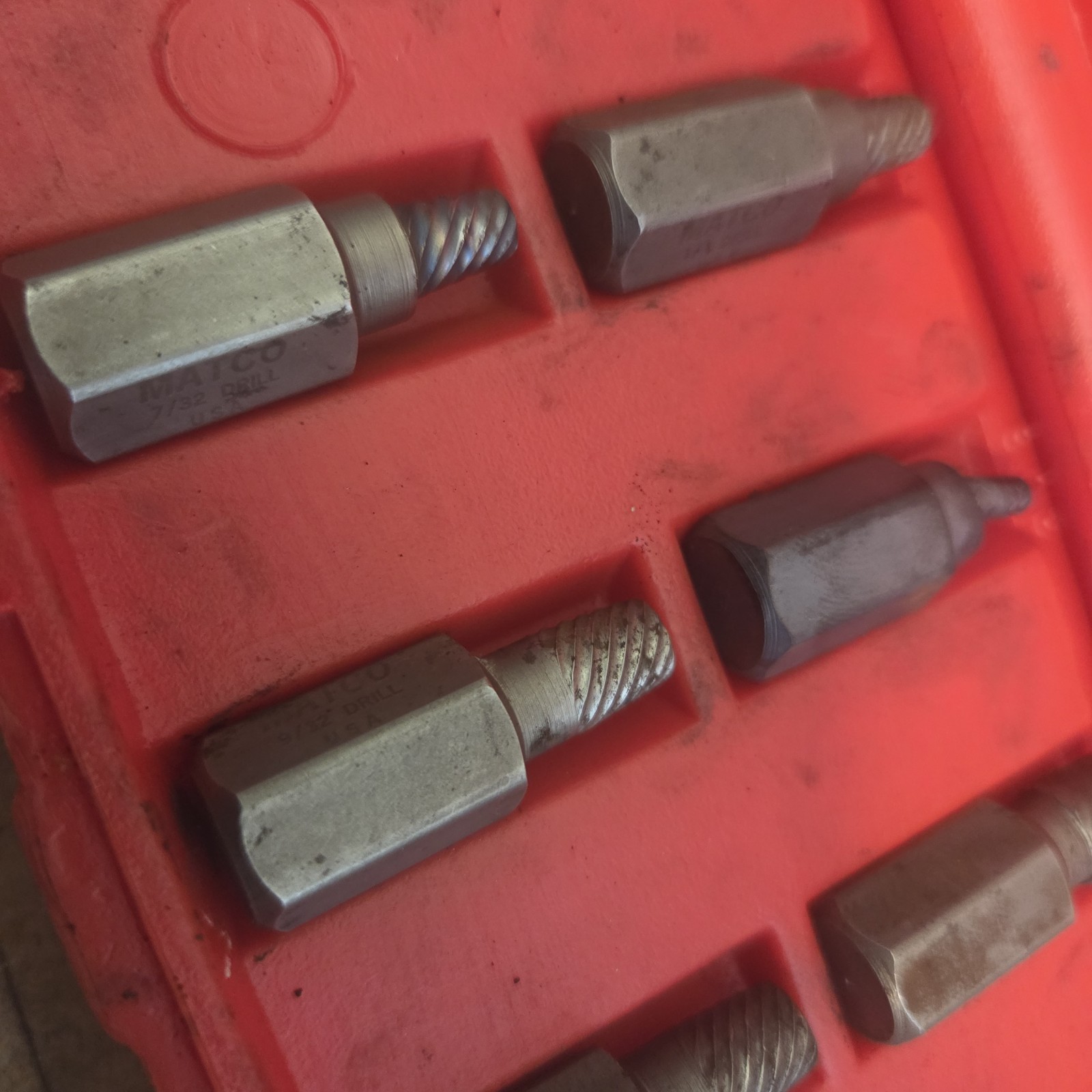 Matco Tools SEXS10 9 piece Hexagonal Head Multi Spline Screw Extractor Set