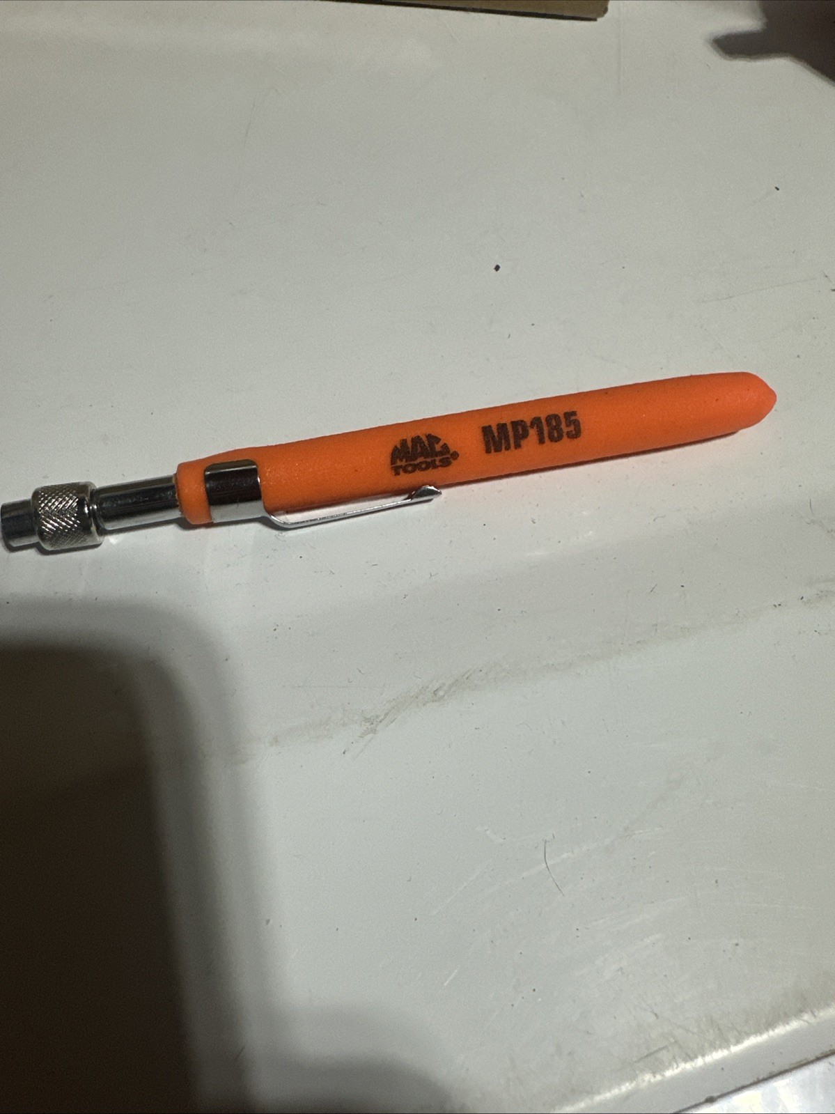 Mac Tools Pocket Telescopic Magnetic Pick Up Tool Orange Soft Grip MP185