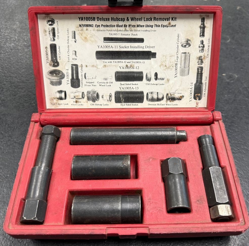 Blue-Point YA1005B Deluxe Hubcap & Wheel Lock Removal Kit – Set w/ Case