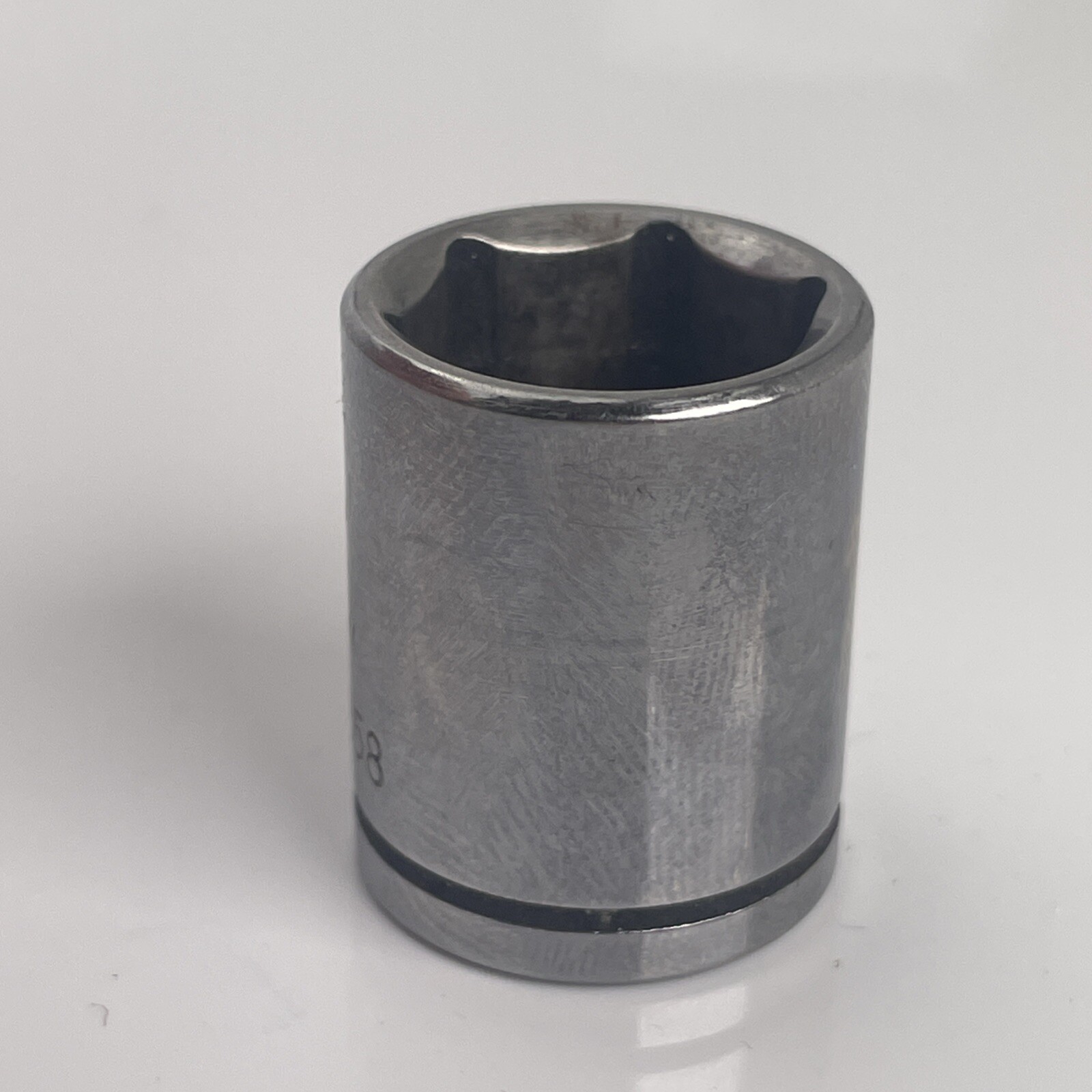 Blue Point by Snap-on 3/8″ Drive 6 Point Shallow SAE Chrome Socket BLPS3858 5/8″