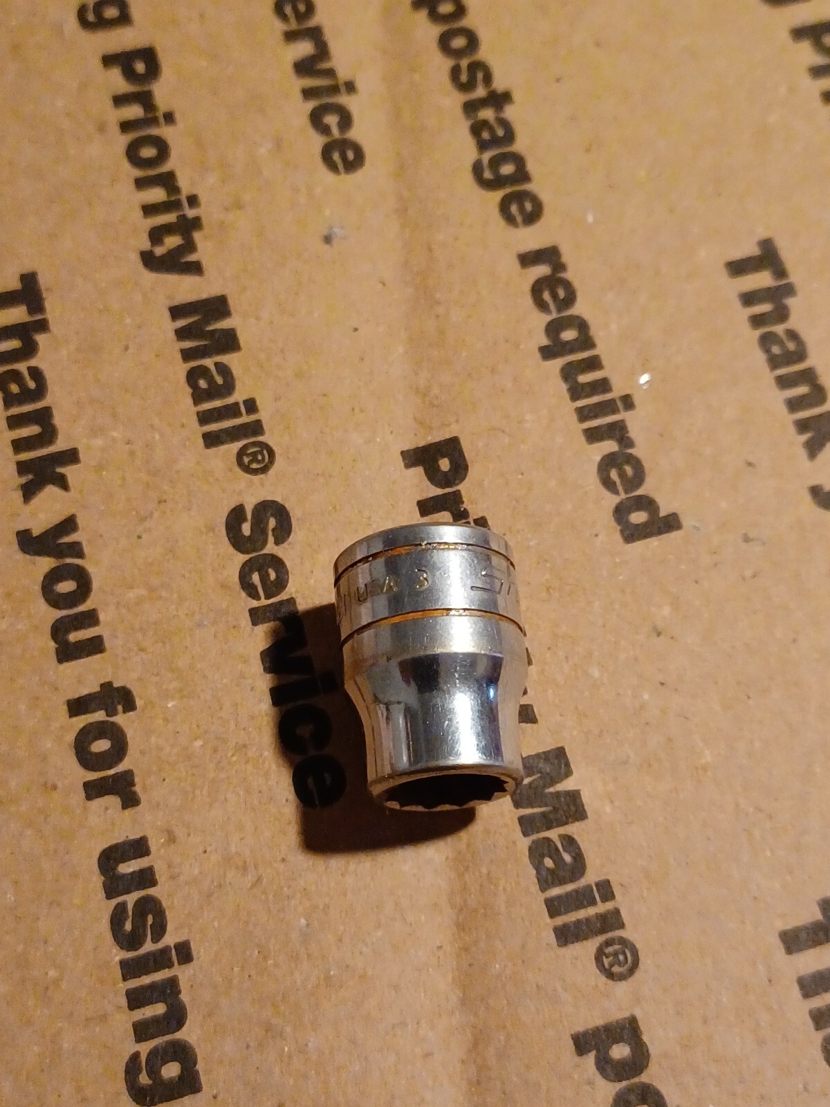 SNAP-ON 3/8″ DRIVE 12-POINT SAE 3/8″ FLANK DRIVE SHALLOW SOCKET, F121 made in US