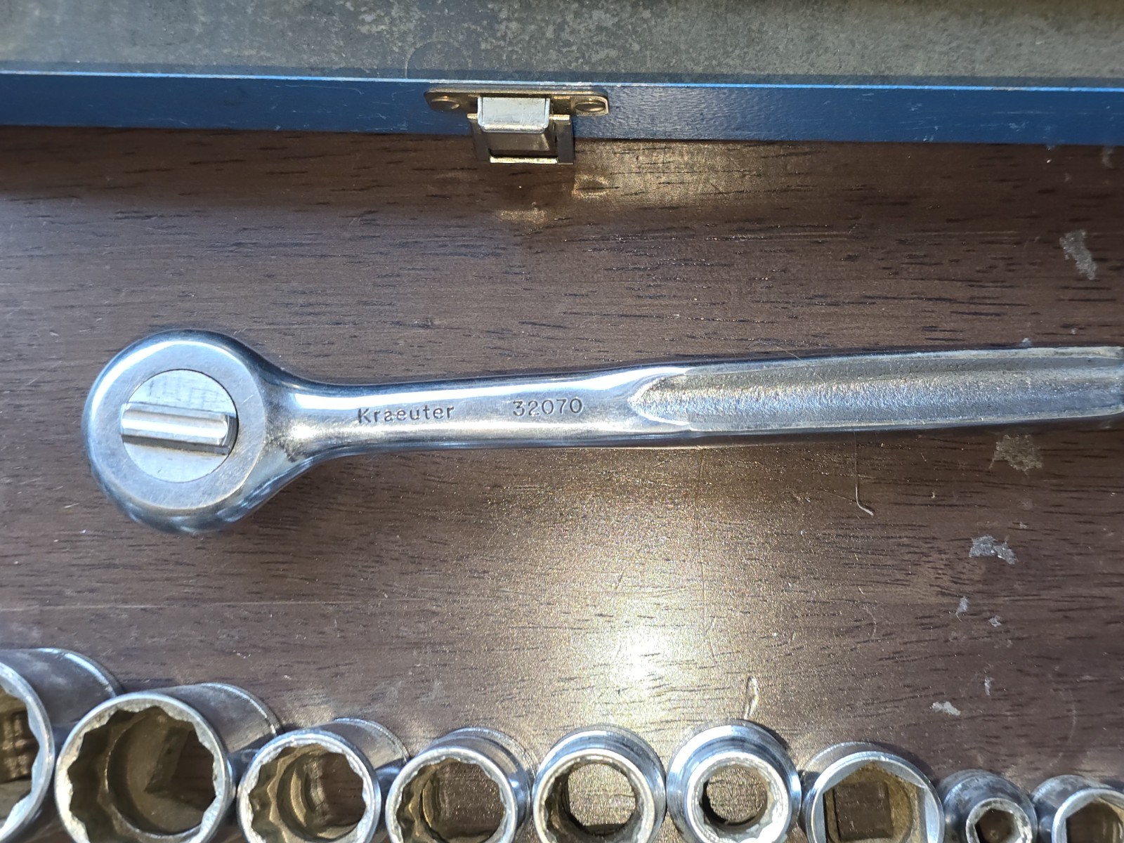 Kraeuter Socket Set 3/8 Drive Ratchet 32070 SAE 12pt USA Metal Case Vintage