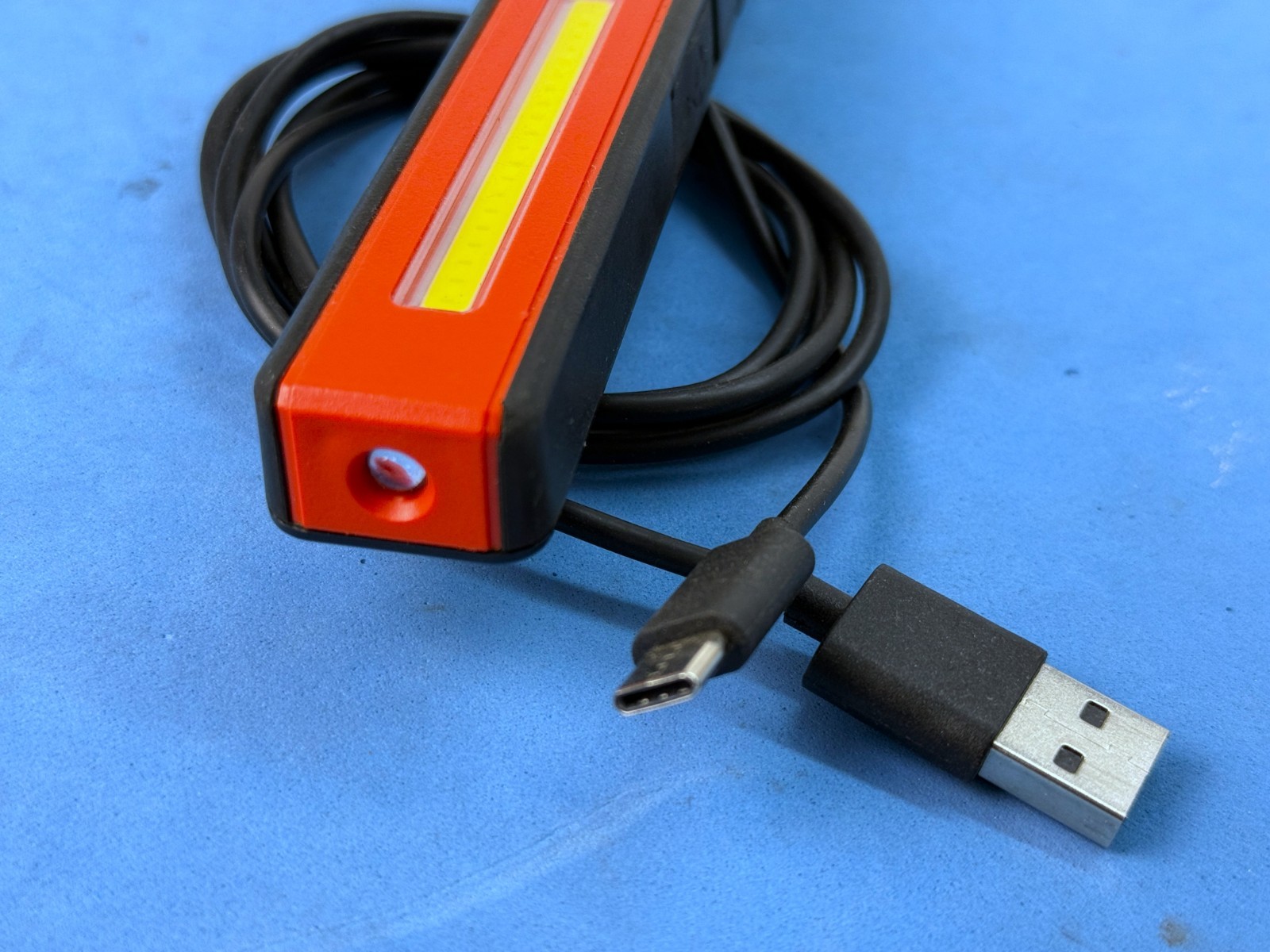 Snap on 300Lumen Rechargeable penlight pocket light with Clip & Magnet ECPNF038