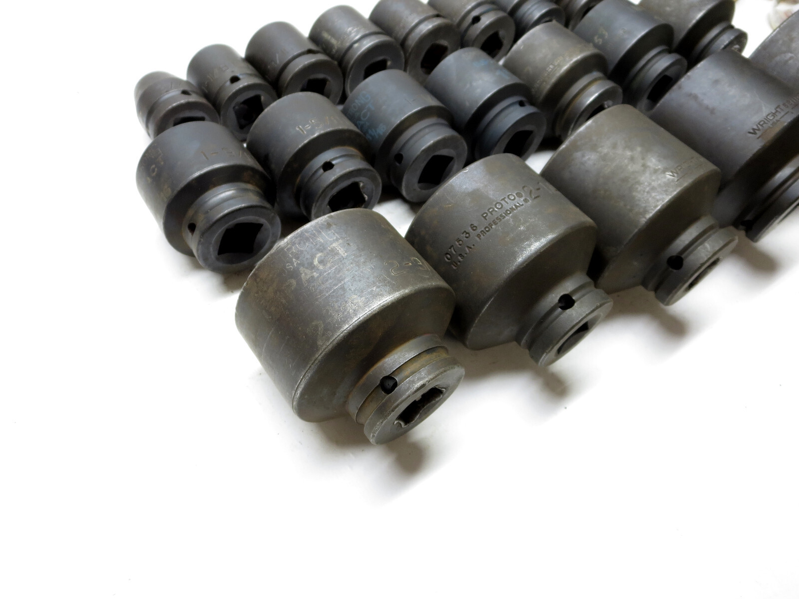 Armstrong & Wright Domestic 3/4 Impact Socket Set of 20 pcs 3/4 – 2-15/16″ USA