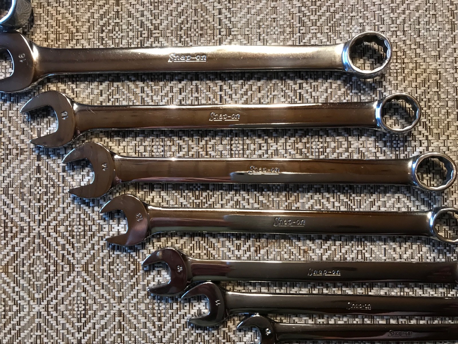 Snap-on OEXM713 – 13 Piece Metric Standard Handle 12Pt Combination Wrench Nice !