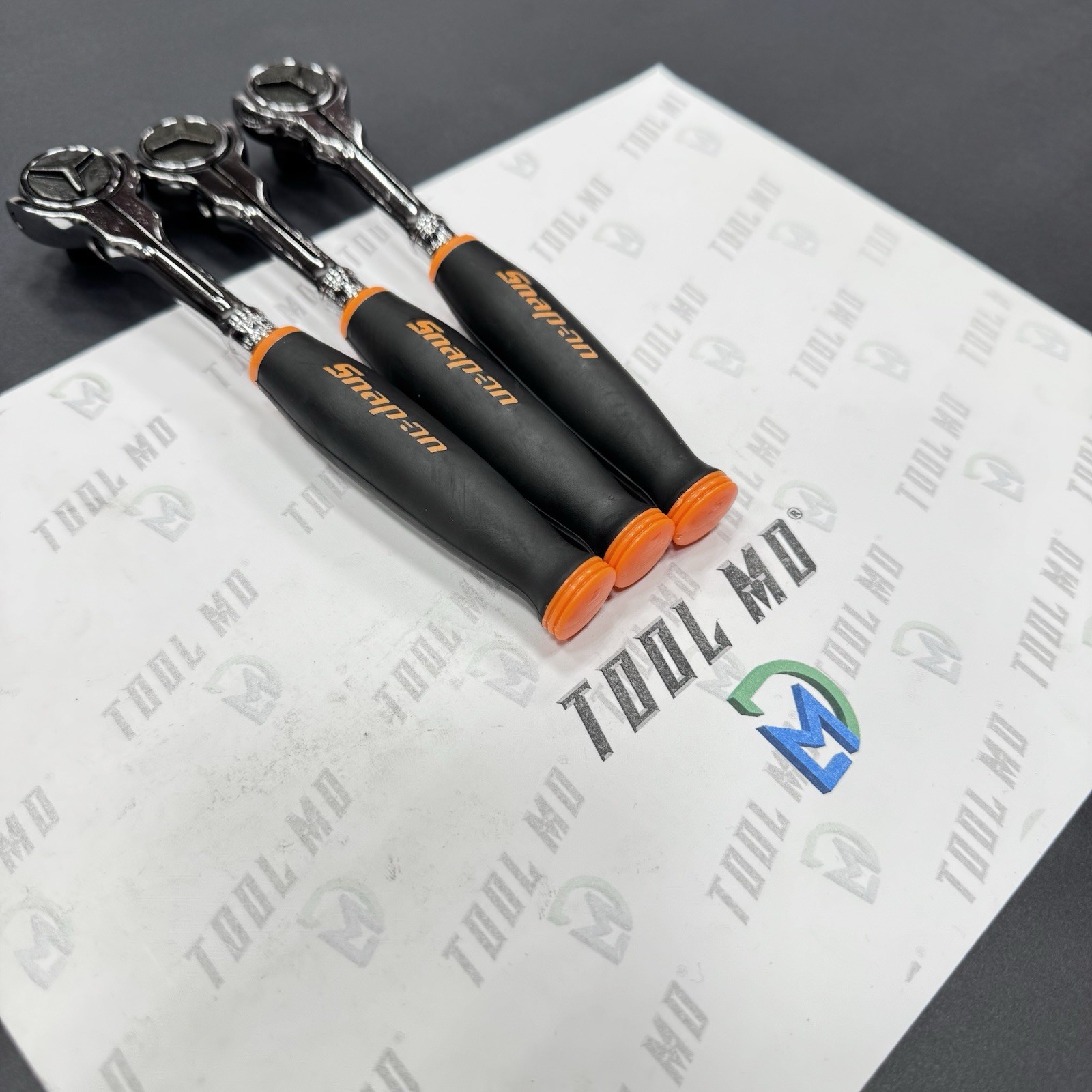 Snap-on Tools ORANGE 3pc 1/4″ – 3/8 & Bit Drive Swivel Head Ratchet Set FHCNF72
