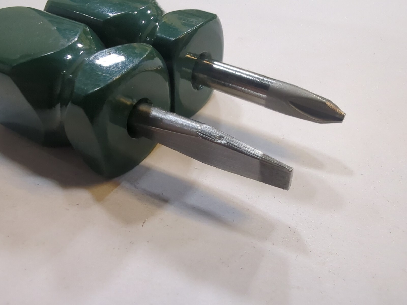 Nice S-K Tools Stubby Phillips & Slotted Screwdrivers 81001 82006 Hard Handle