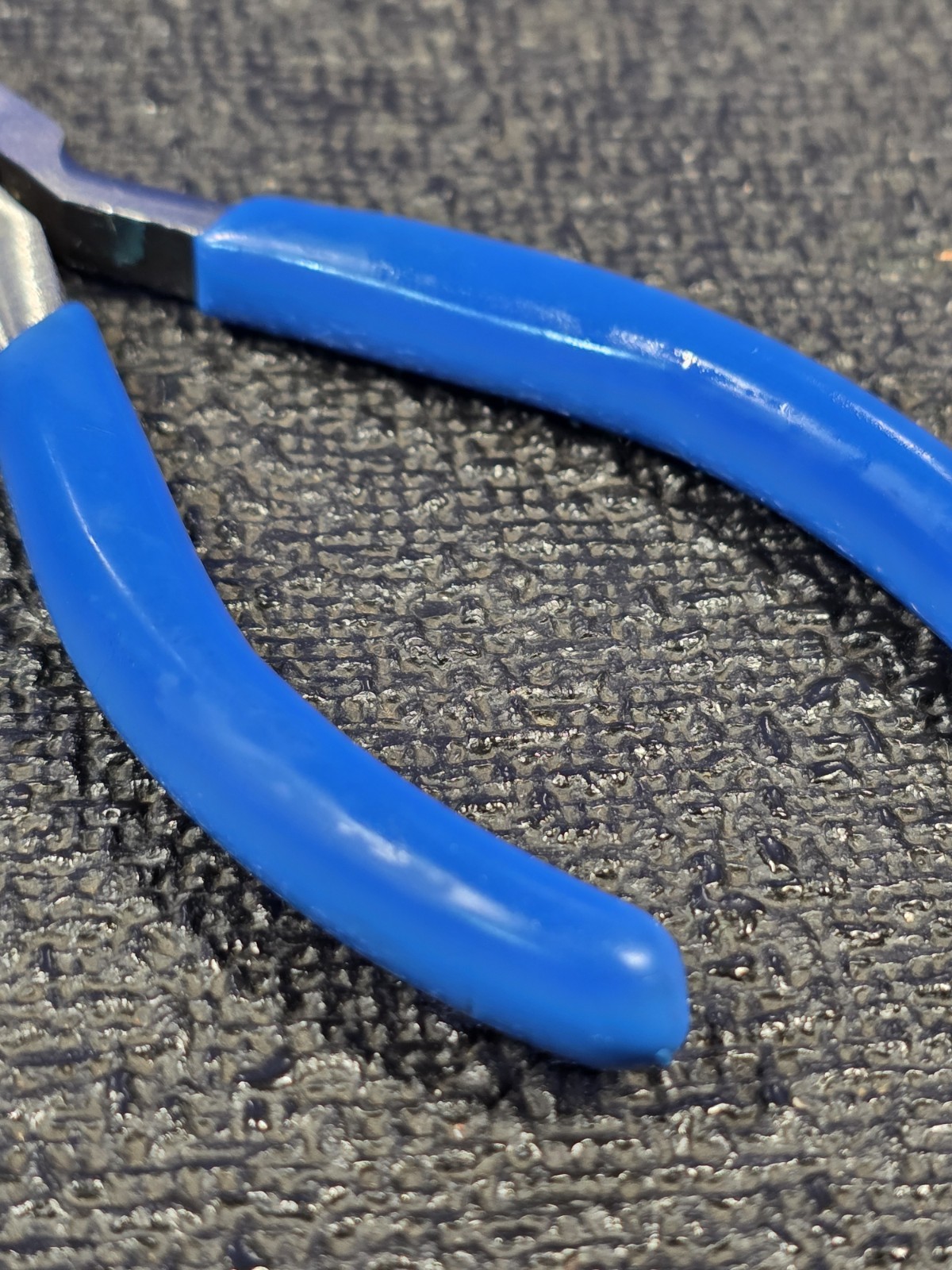 Blue-Point Tools BDG95CMP Mini Needle Nose Pliers Blue See Details