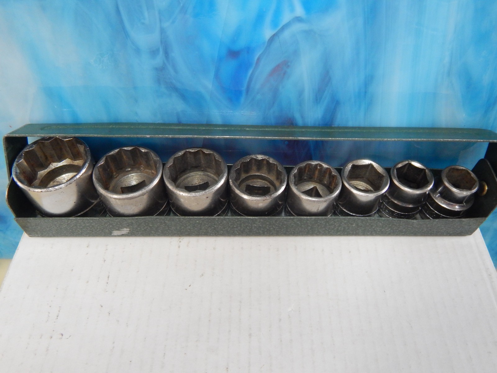 S-K tools 3/8 dr. socket set 8 piece ,carry tray, Vintage SAE Shallow, 3/8-13/16