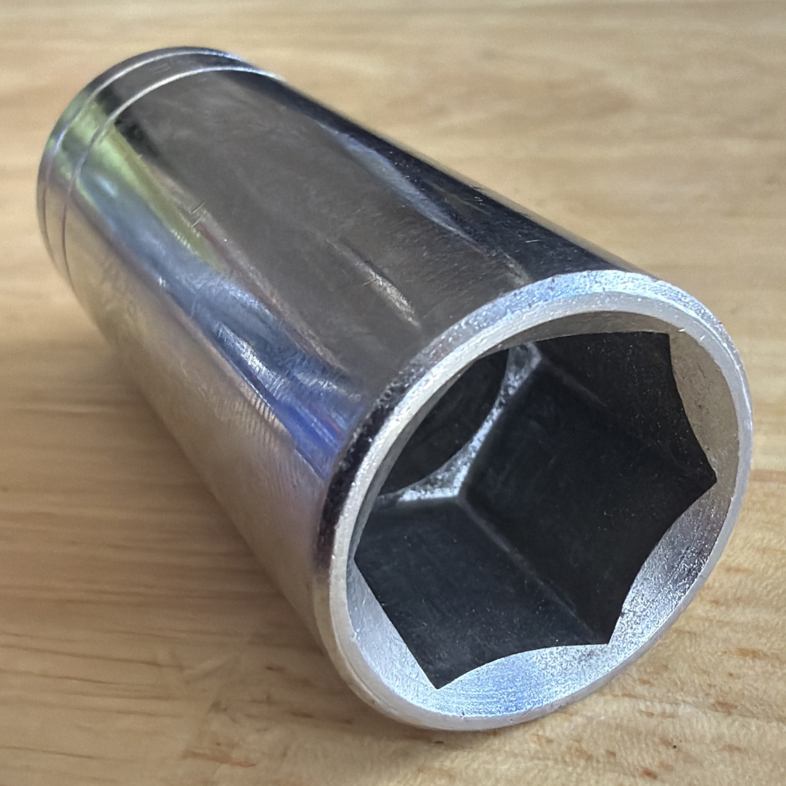 Blackhawk Tools 11/16″ Deep Socket 3/8″ Drive 6 Point HW-1522 Made in USA