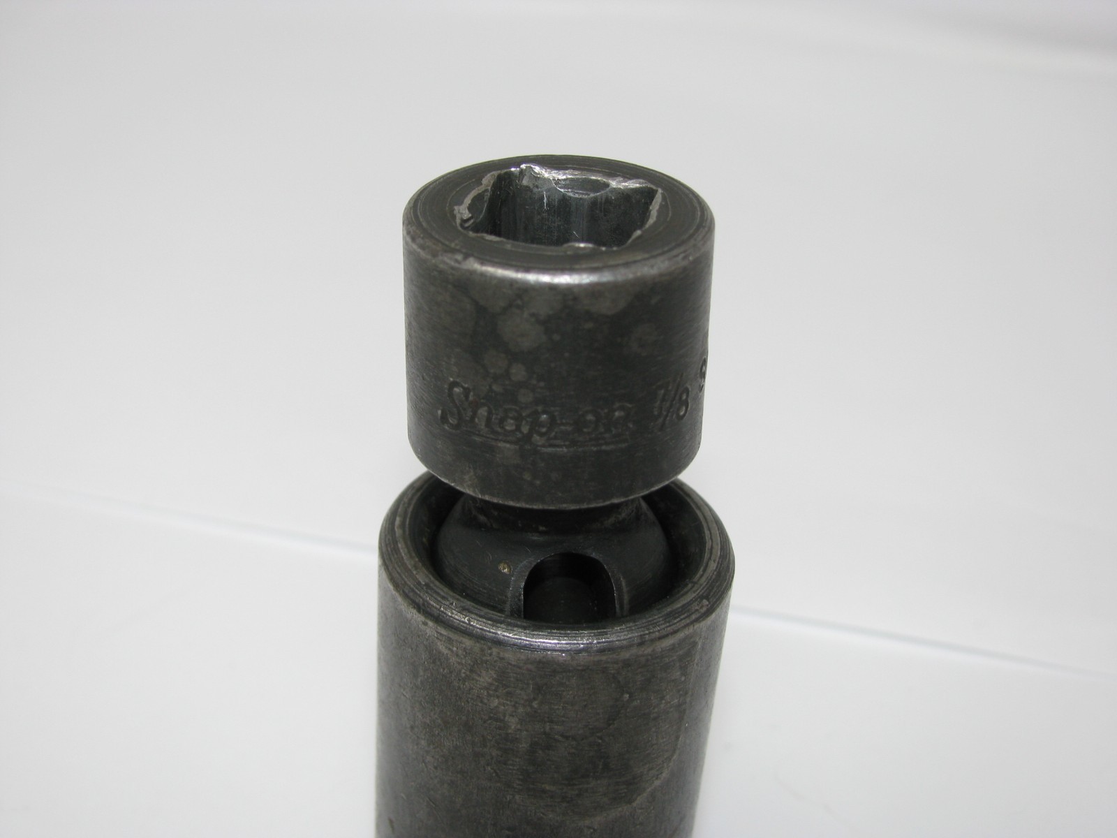 Snap-on 1/2″ Drive 6 point 7/8″ Impact Swivel Socket SIMB280A USA