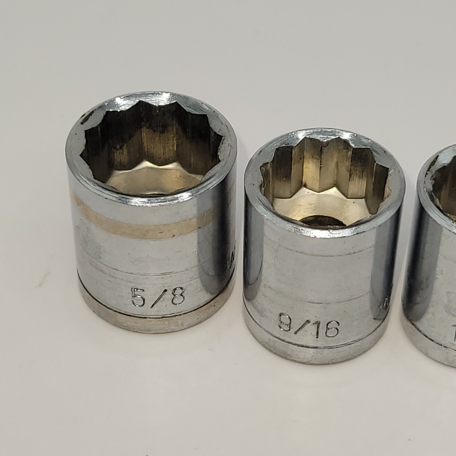 4 X 3/8″ drive sockets 12 Point SAE 5/8″ 9/16″ 1/2″ 7/16″ – Japan