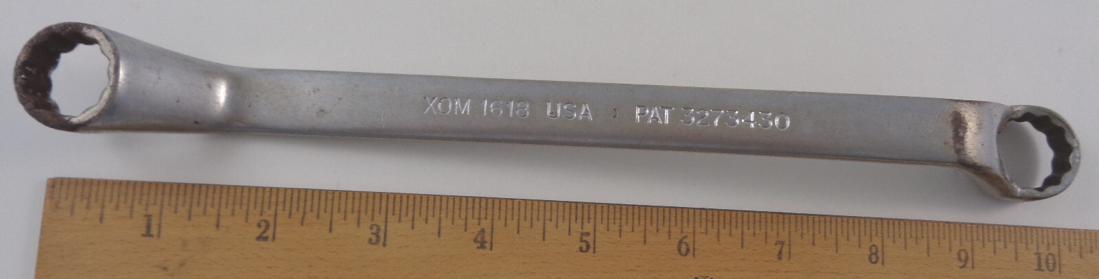 Snap-on USA XOM1618 metric 16mm x 18mm 12 point deep 60° offset box wrench 1991