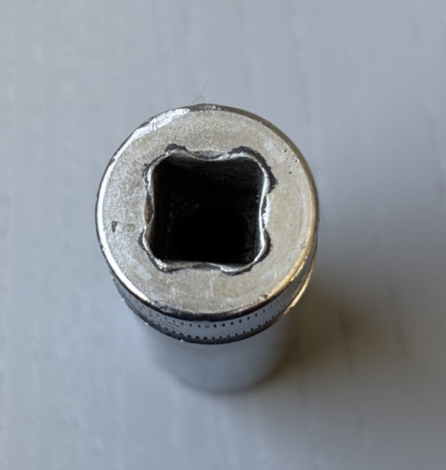 Snap-On #SFSM17 17MM Metric Deep Chrome Socket 3/8″ Drive 6PT Made In The USA
