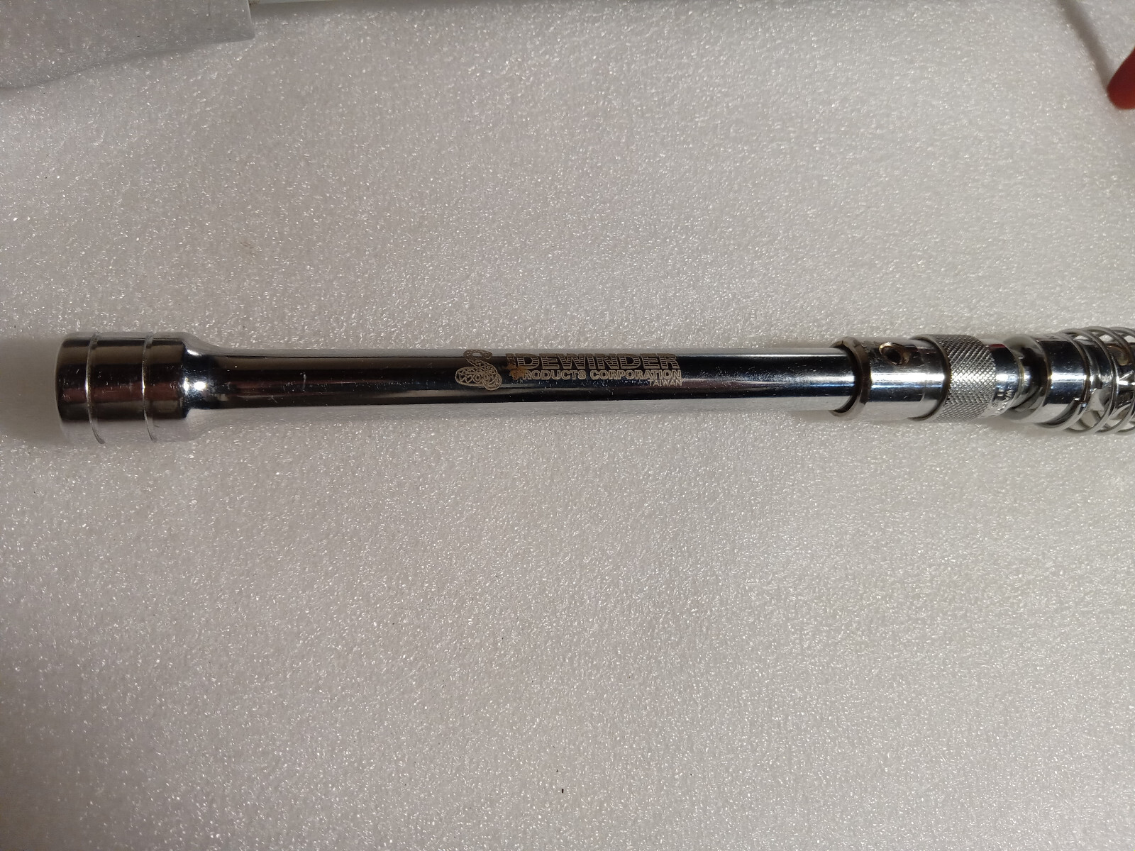 Popular Mechanics Sidewinder Tight Spot Kit 3 Tools Lockit Socket Spring U-joint