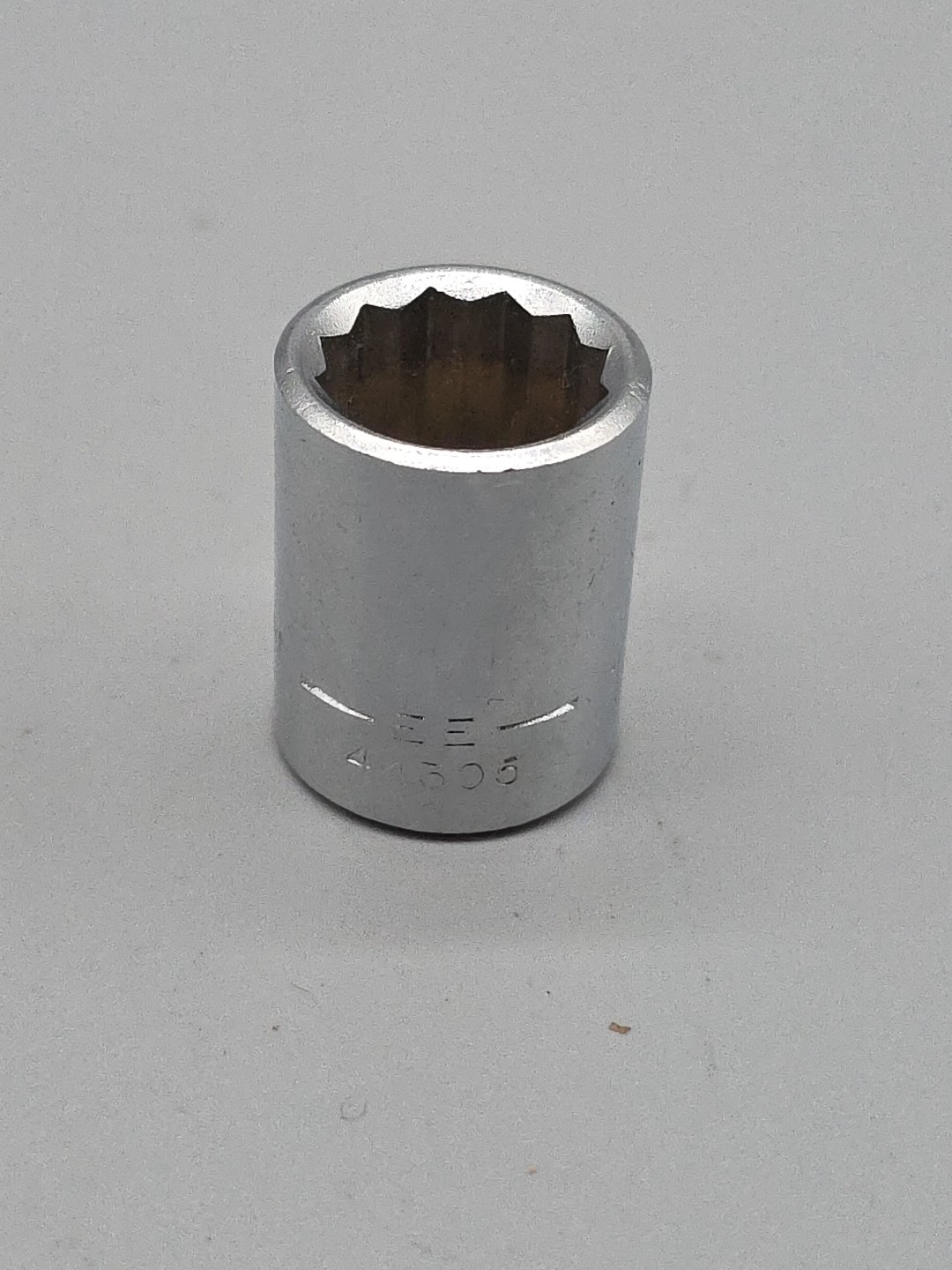 Craftsman Socket EE 44305 14mm 3/8 Drive 12 Point Shallow USA