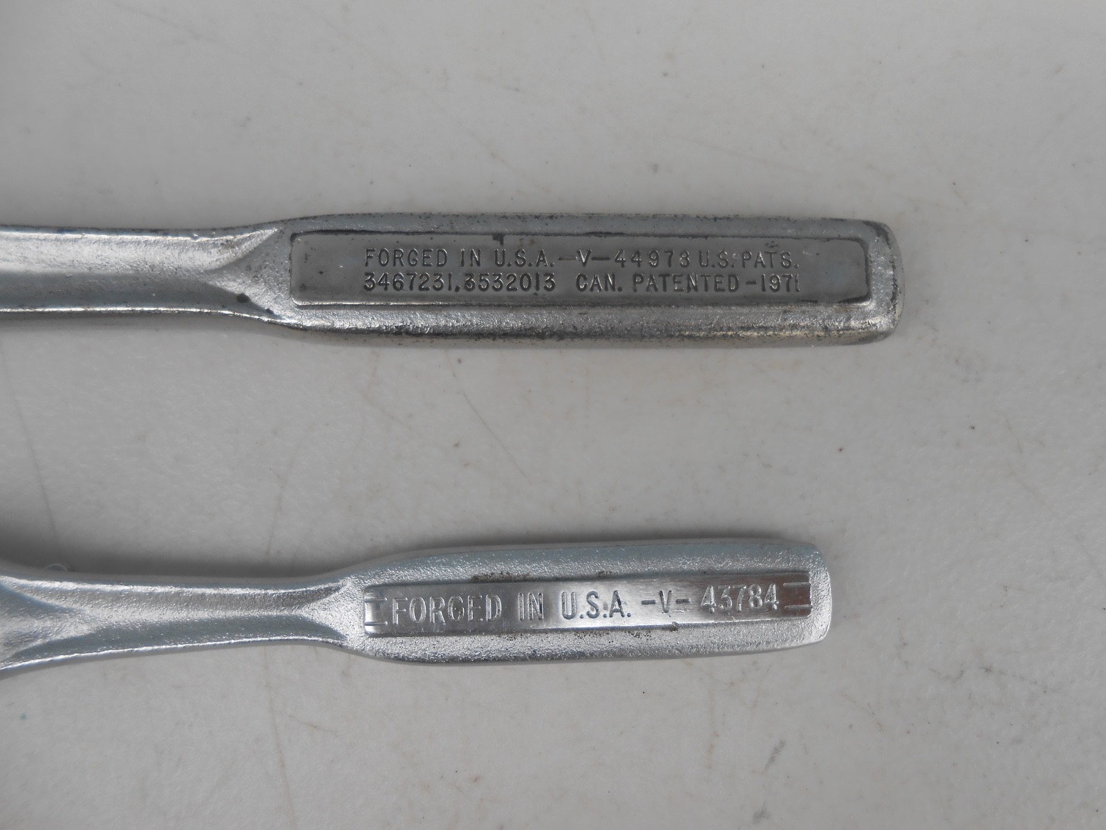 2 Craftsman Rachets–1/2″ Drive 10″ VF 44808 & 3/8″ Drive 7″ VP 44811