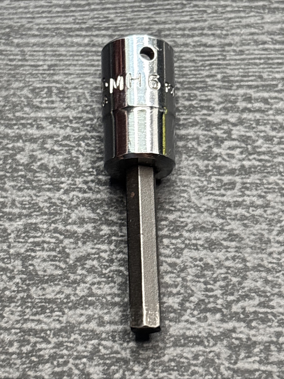 USED, MAC TOOLS » 3/16IN. » 1/4 IN. DR. HEX SOCKET, PART #MH6 , USA