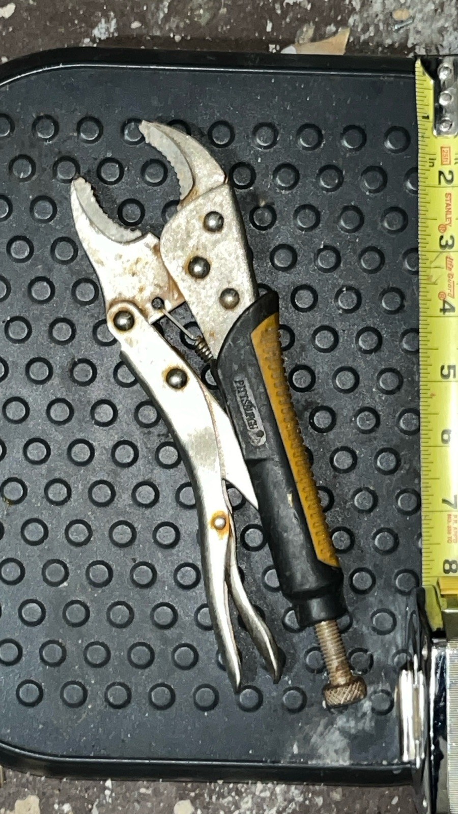 ❄️Pittsburg Set Of Two- 8” & 6” Locking Pliers Yellow/Blk USED FREE SHIPPING