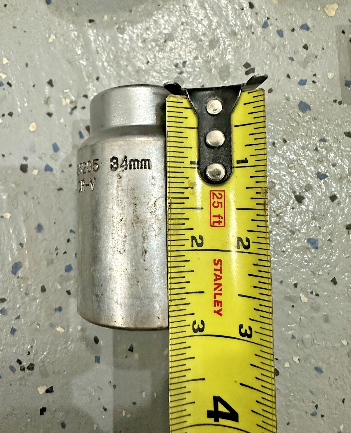LOT of 7 Sockets Metric SAE – 1-13/16″, 1-1/2”, 1-3/8”, 7/8″, 34mm, 33mm, 24mm