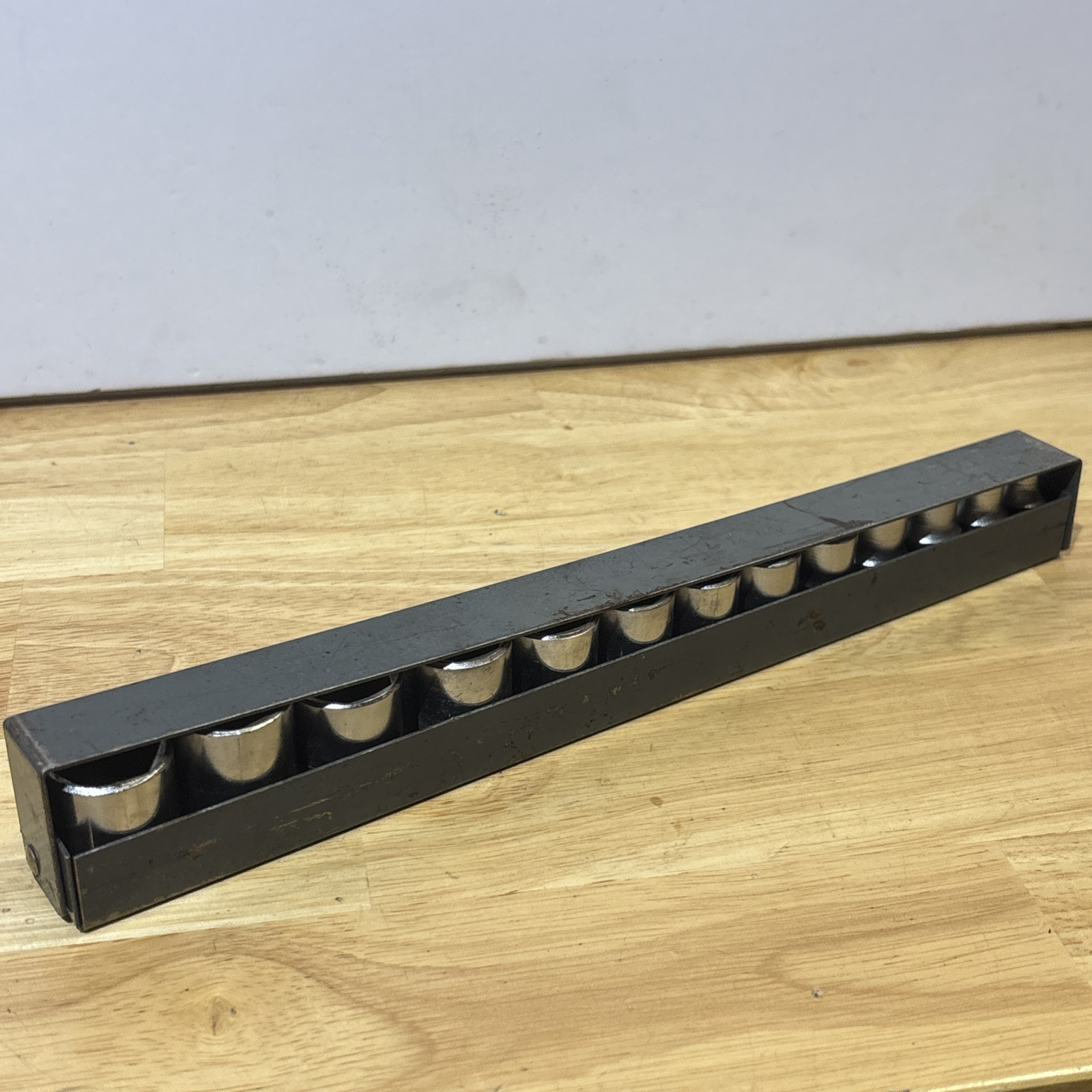 Dayton Metric Shallow Socket Set 3/8″ Drive 6 Point 7mm to 19mm USA READ!