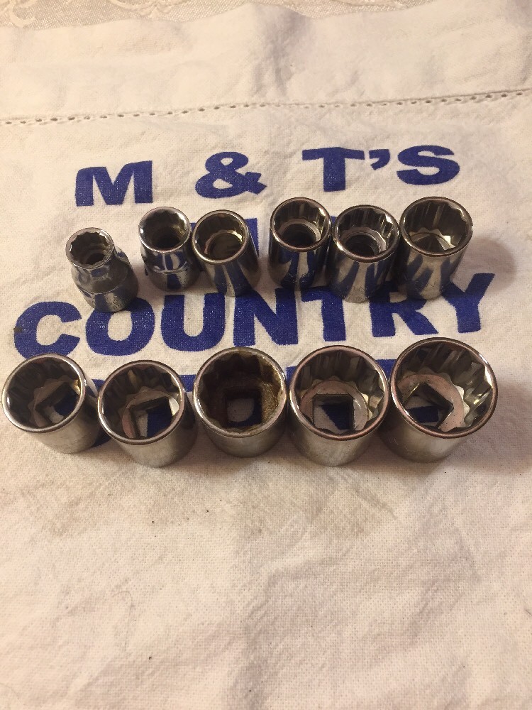 Craftsman 3/8″ Drive 11 Piece 12 Point Shallow Metric Socket Set 9MM to 19MM USA