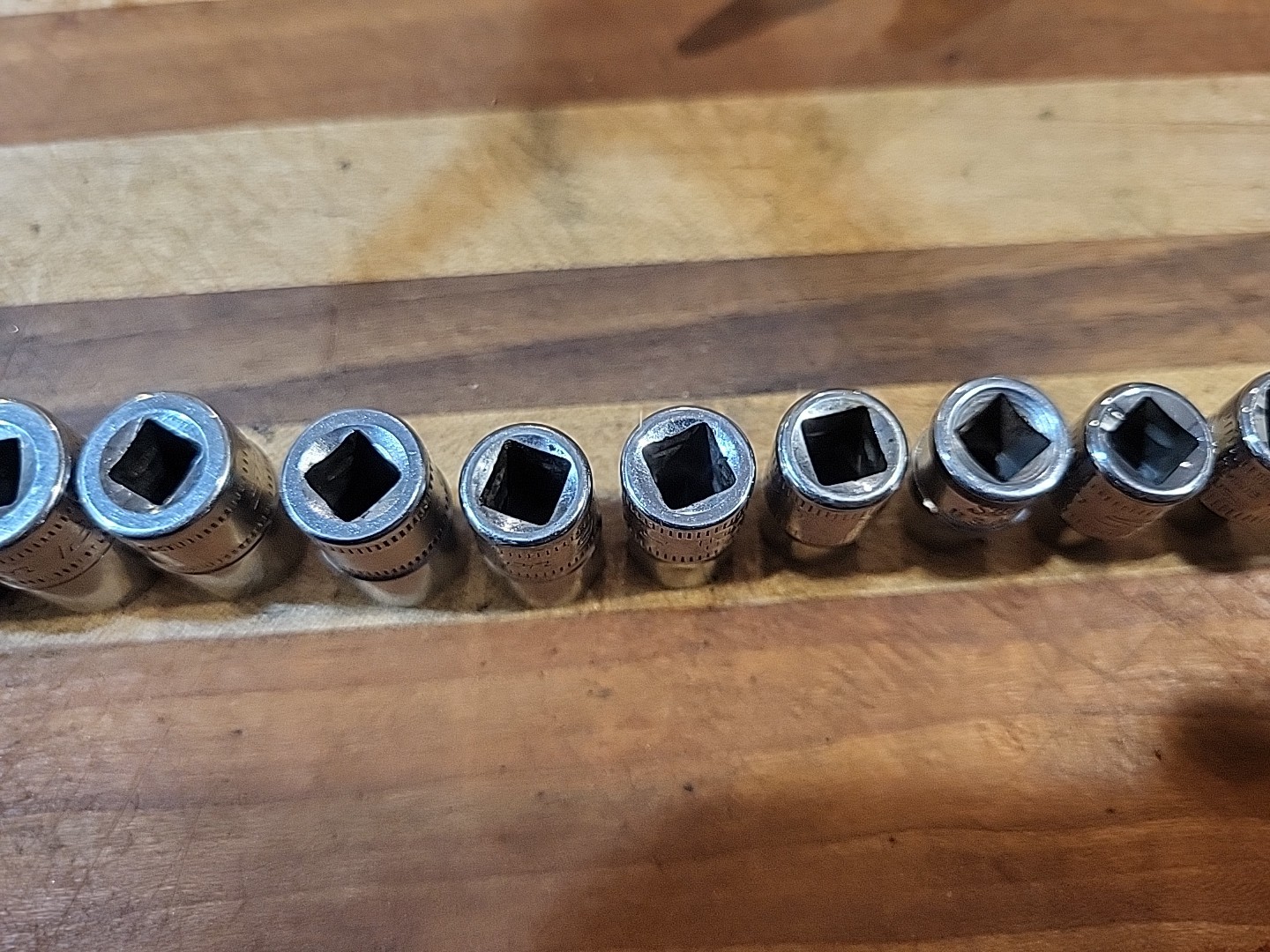 Snap On Tools 113TMMY 13 Pc. 1/4″ Dr. Metric 6 Pt. Shallow Socket Set 4-15mm